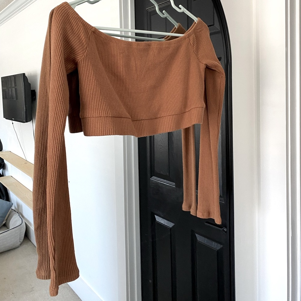 Cropped long sleeve